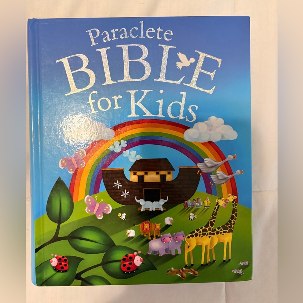 Kids Bible with Vibrant Illustrations